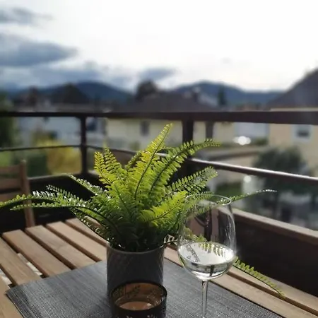 Woerthersee: Gemuetliche アパート *